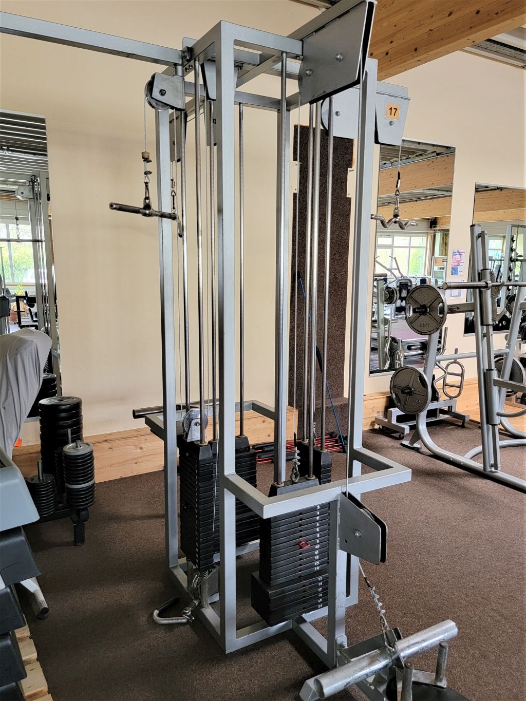 5 - Stationenturm Seilzug (Rücken)