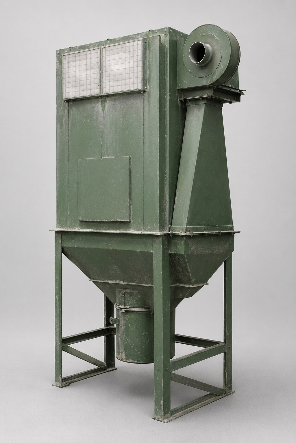 Grüne Entstaubungsanlage mit Filtergehäuse, Radialventilator, Trichter und Stahlgestell